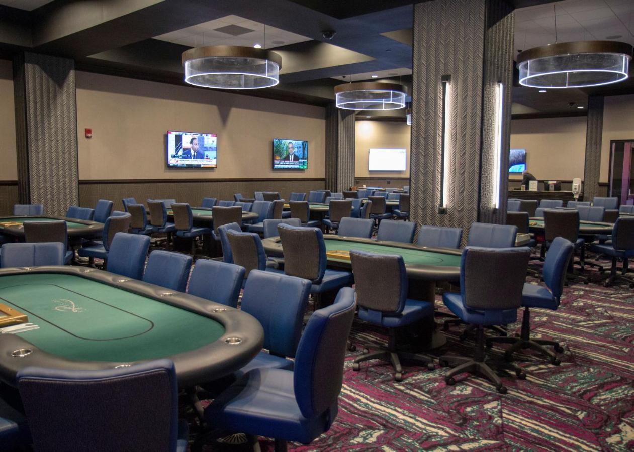 Riverside Casino & Golf Resort Buitenkant foto