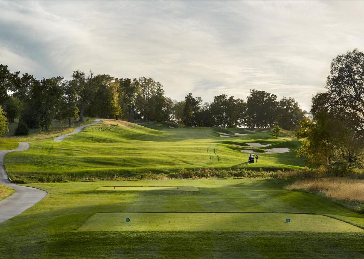 Riverside Casino & Golf Resort Buitenkant foto